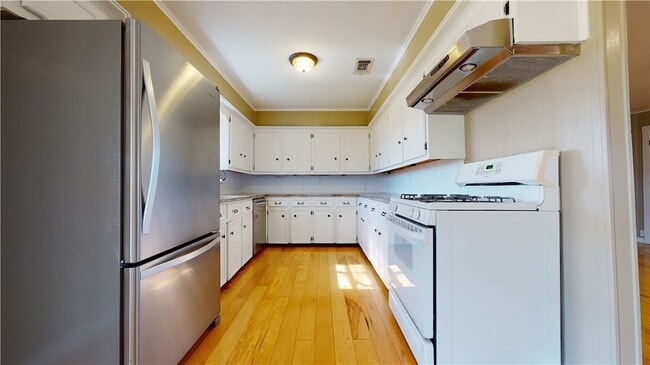Building Photo - 8251 W Sh-21