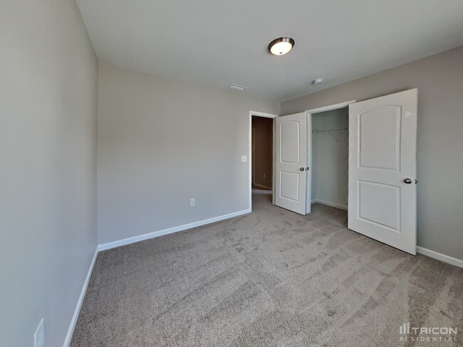 Building Photo - 3234 Winding Br Trl