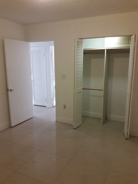 2nd Bedroom with closet - 1670 NE 191st St