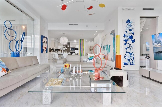 Building Photo - 17475 Collins Ave