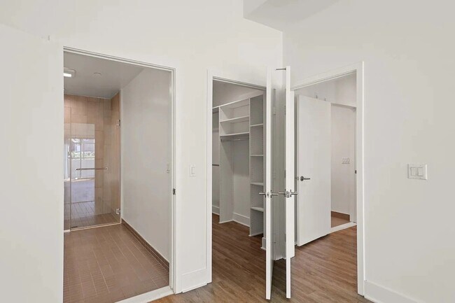 Building Photo - 5308 Sepulveda Blvd