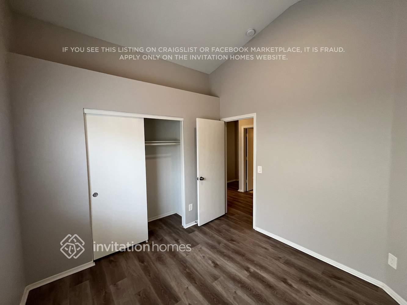 Building Photo - 11354 W Ruth Ave