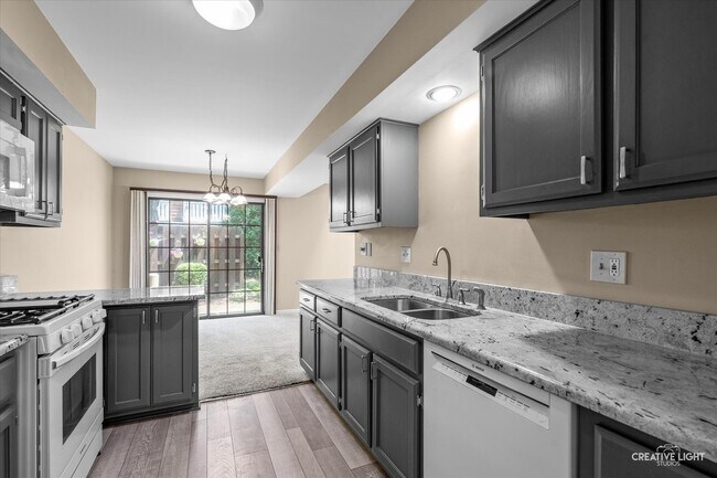 Building Photo - 1745 Ennis Ln