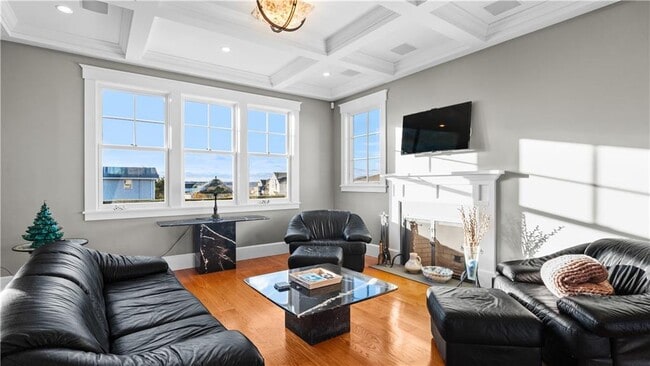 Building Photo - 3 Doris Terrace