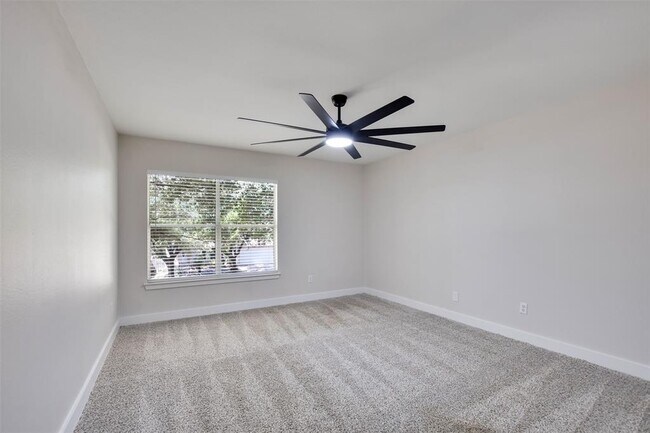 Building Photo - 10903 Claywood Dr