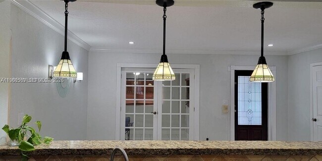 Building Photo - 10835 SW 41st Terrace