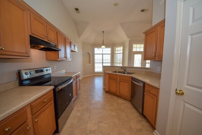 Building Photo - Great 3 bed, 2 bath home in Cordova with wonderful curb appeal.