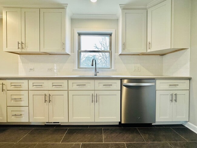 Building Photo - Updated Single-Level 3BD Home in Durham | Large Deck & Patio | Minutes to Duke & I-85