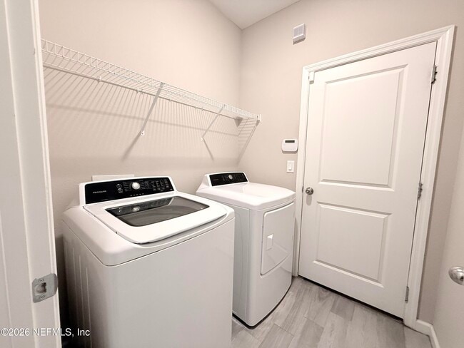 Building Photo - 1699 Enclave Rd