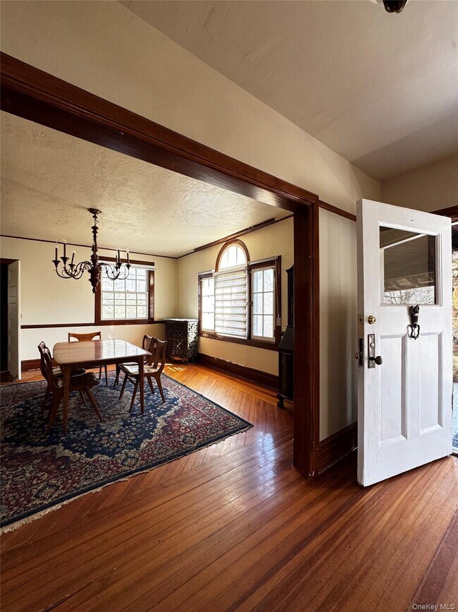 Building Photo - 3 Ice House Rd