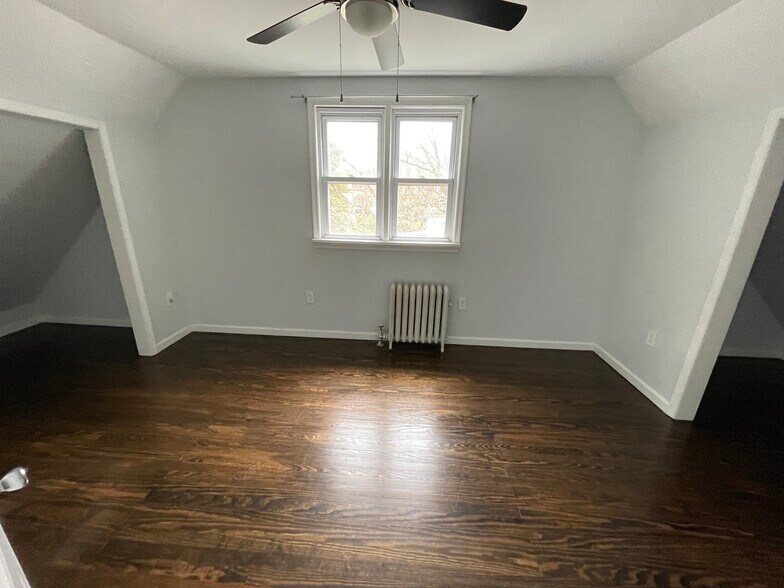 Building Photo - 922 Richmont St