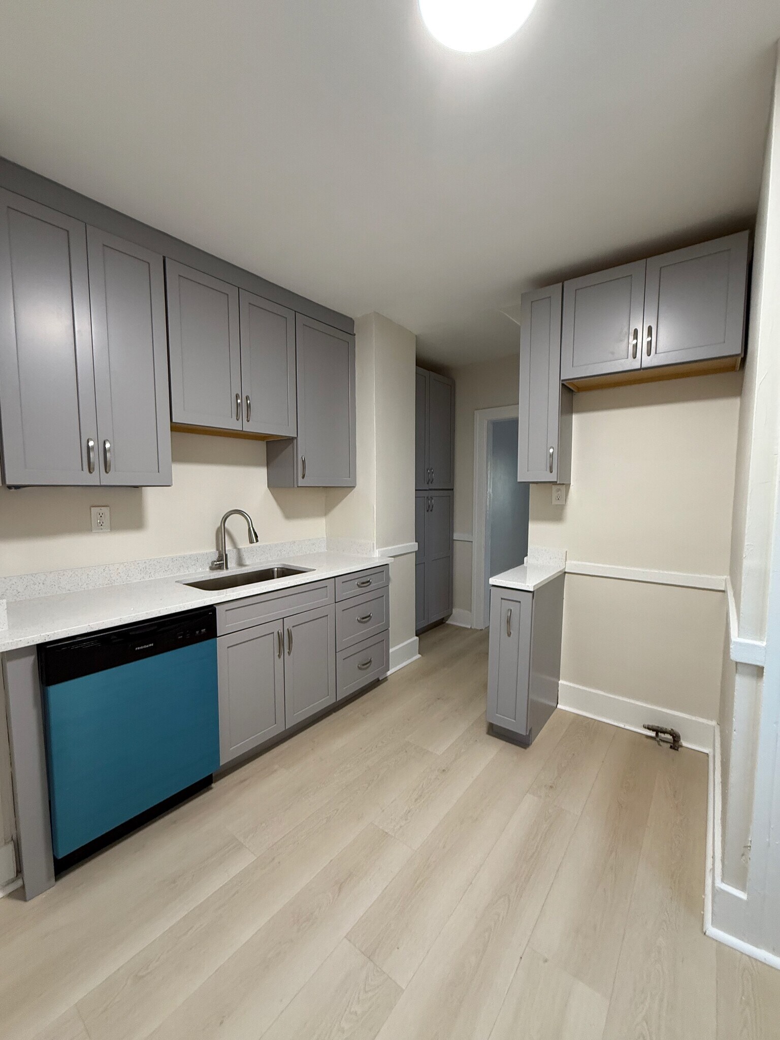 Building Photo - 5075 Somerset Ave