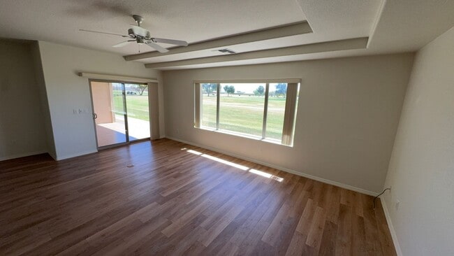 Building Photo - 55+ Condo on Golf Course in Sunland Springs Village