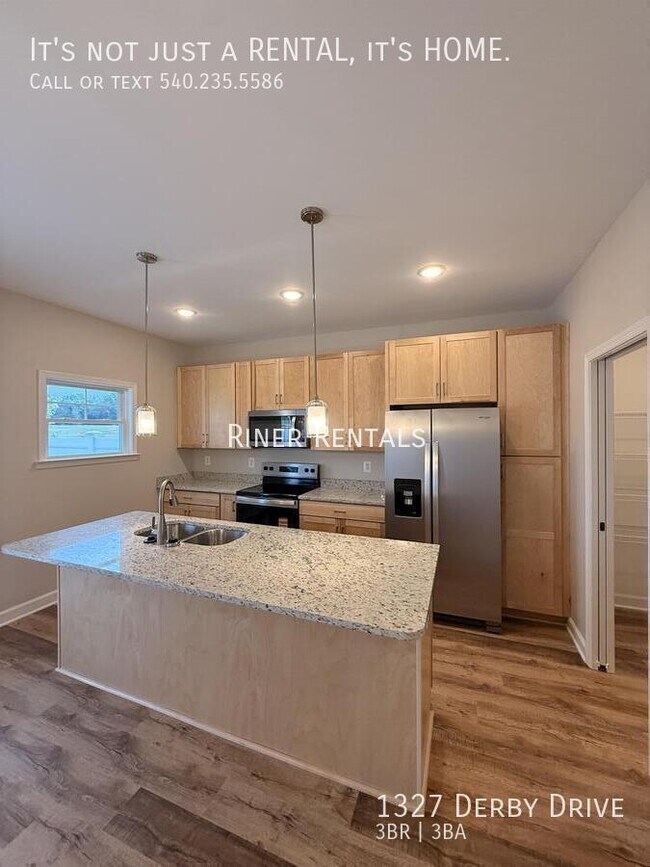 Building Photo - 1327 Derby Dr