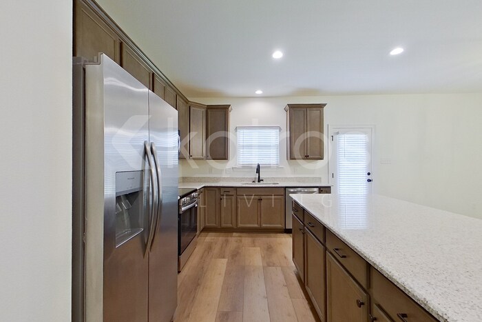 Building Photo - 113 Hendrix Rd