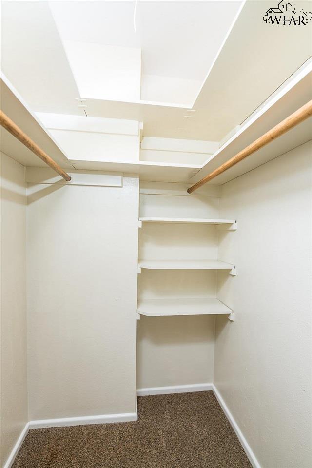 Building Photo - 10 Jo Ann Cir