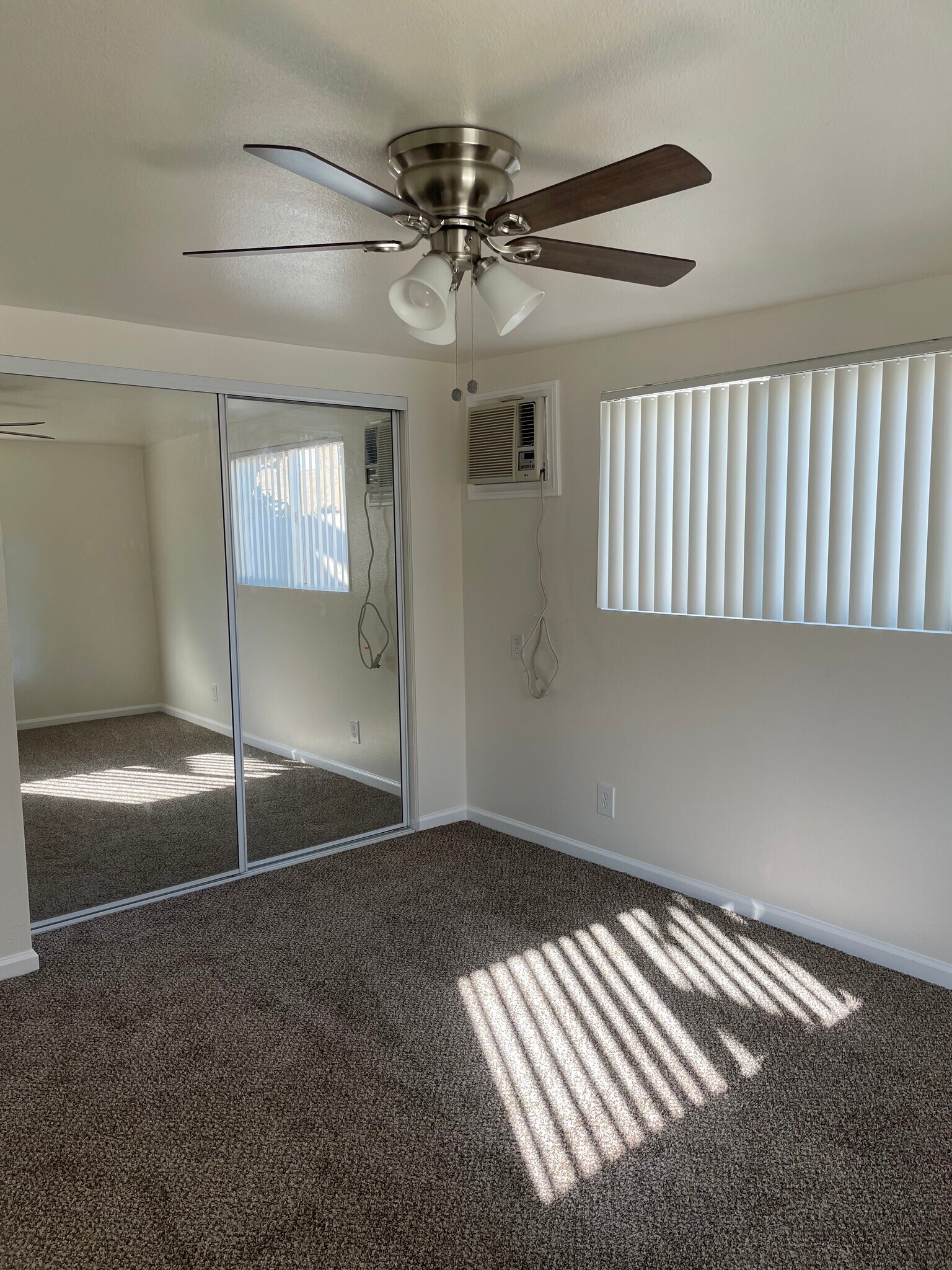 Large Bedroom - 7694 14th St