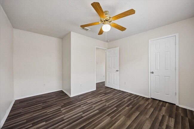 Building Photo - 2614 Balsam Ridge Way