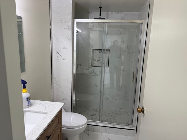 Building Photo - Beautiful Condo in Gaithersburg, MD