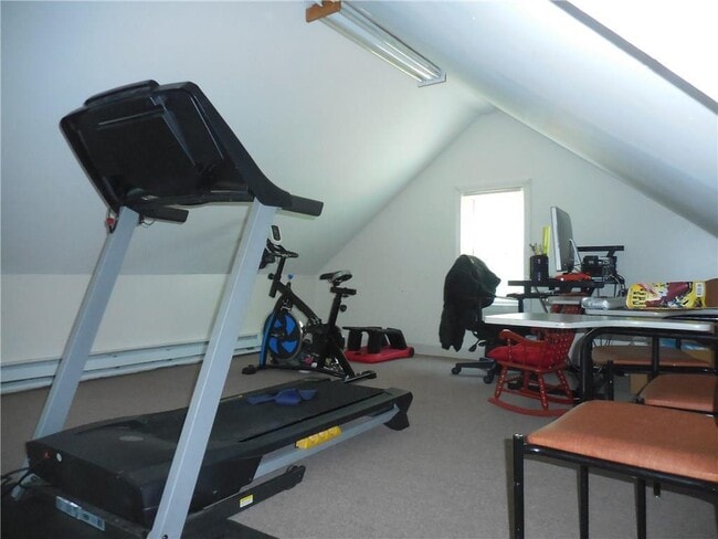 Building Photo - 17 Lake Ave