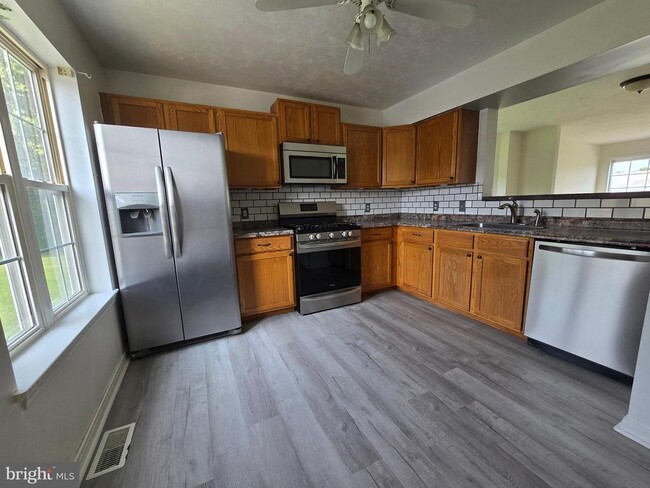 Building Photo - 50 Cardington Ct