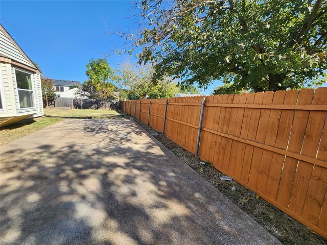 Building Photo - 3800 N Magnolia Ct