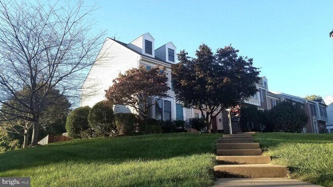 Building Photo - 10628 Sawdust Cir