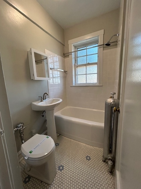 Building Photo - 1601 W Thome Ave