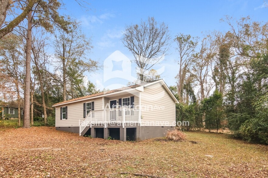 Building Photo - 1544 Holland Ave