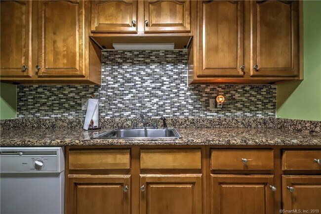 Building Photo - 145 Canal St