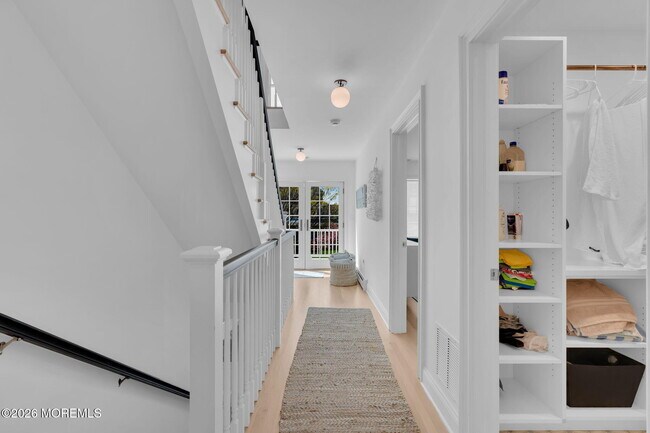 Building Photo - 112 Sylvania Ave