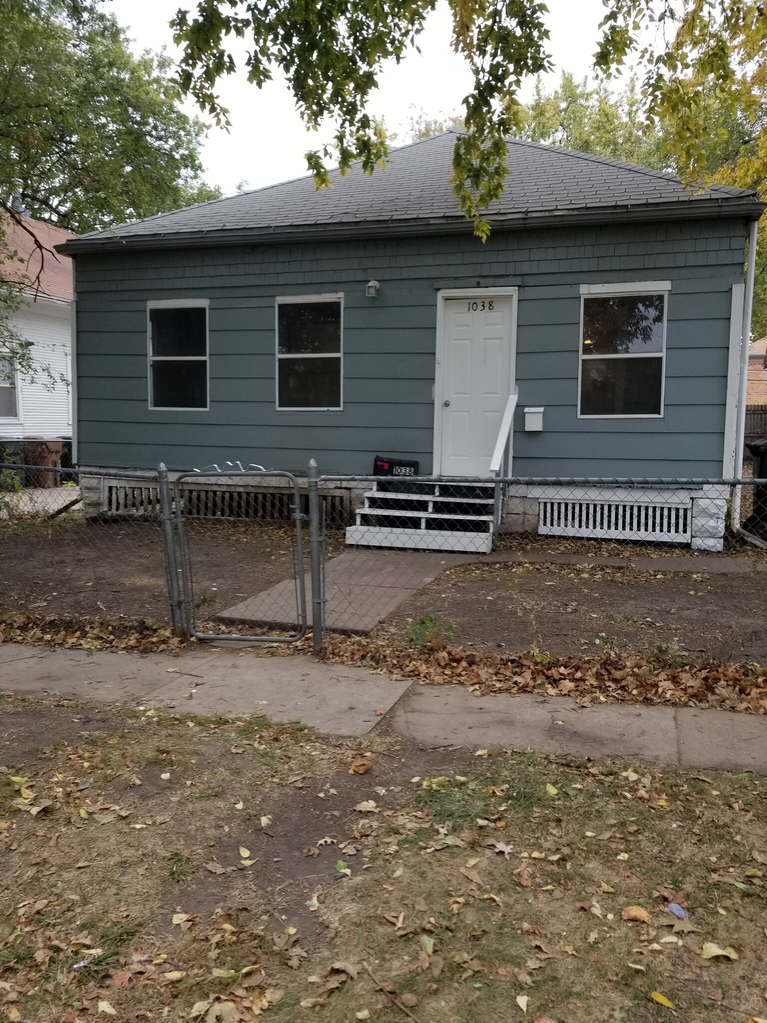 Building Photo - 1038 Garfield St