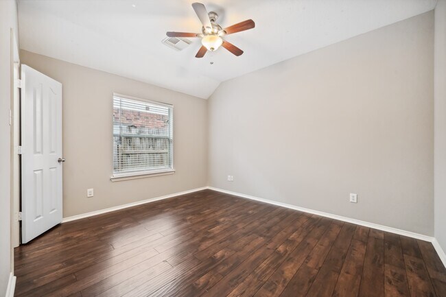 Building Photo - 17218 Double Lilly Dr