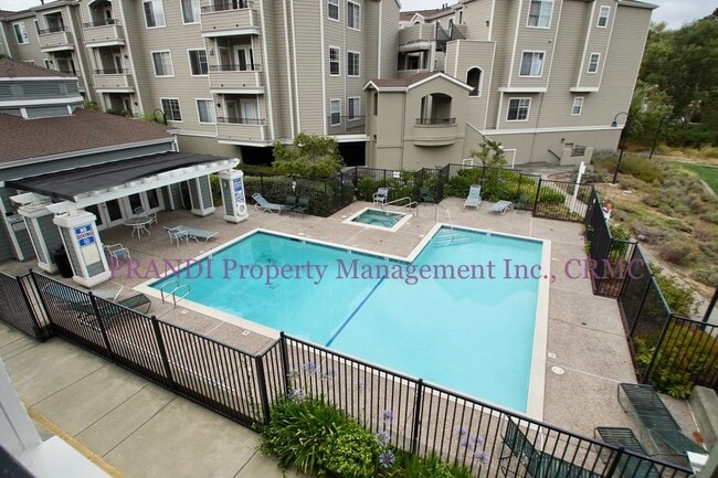 Building Photo - Prime Novato Location – Condo with Private...