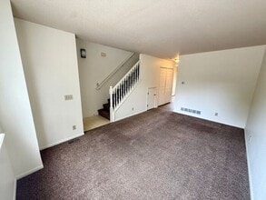 Building Photo - 2 Bed 1.5 Bath Townhouse in North Central Loveland