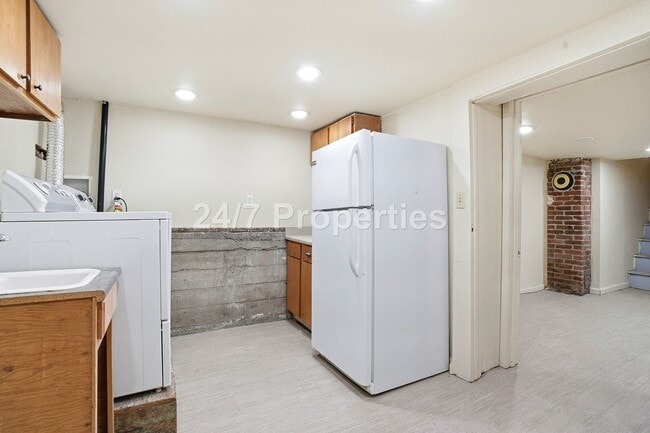 Building Photo - Amazing 4 bedroom home in SE Portland!