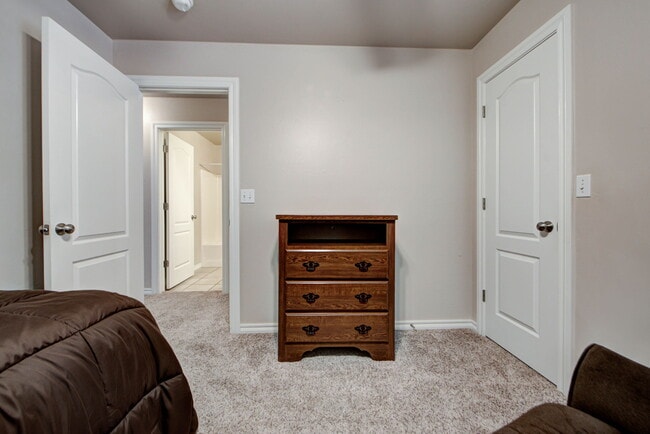 Building Photo - 4716 Stag Horn Dr