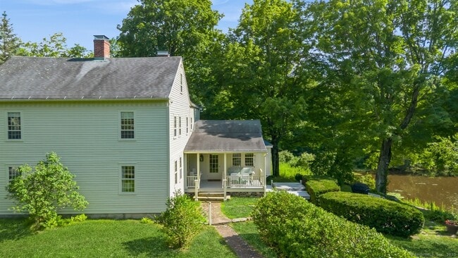Building Photo - 581 Flanders Rd