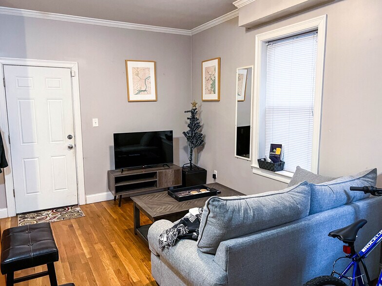 Building Photo - 23 Saint Lukes Rd