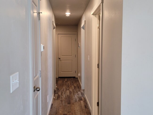 Building Photo - 17906 Hensley Ridge Pl