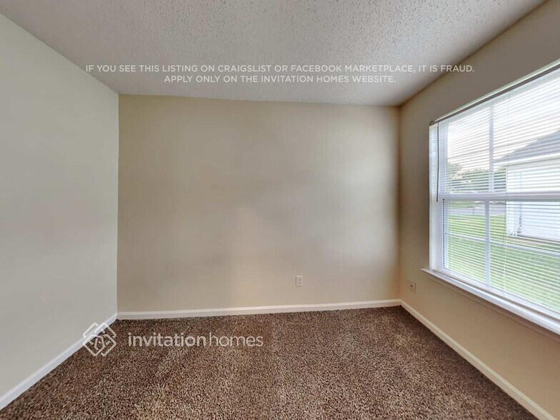 Building Photo - 11814 Stewarts Crossing Dr