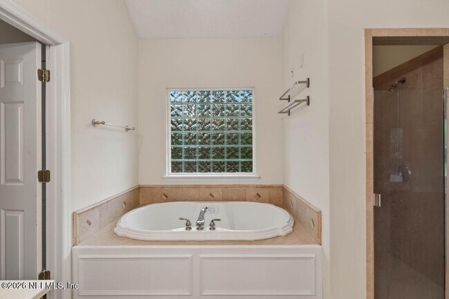 Building Photo - 6222 Edenfield Rd