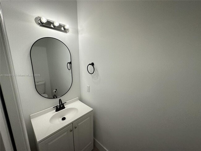 Building Photo - 2764 SW 83rd Ave