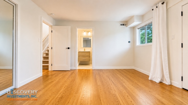 Building Photo - 6323 Girvin Dr