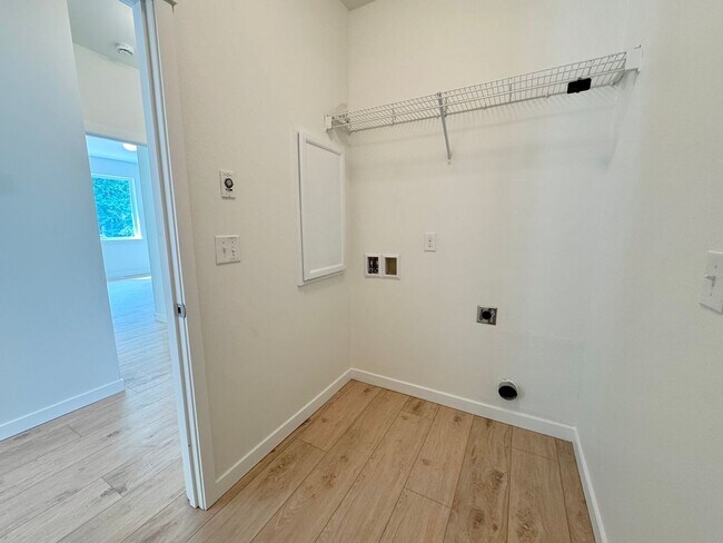 Building Photo - 1729 Cyrene Dr NW