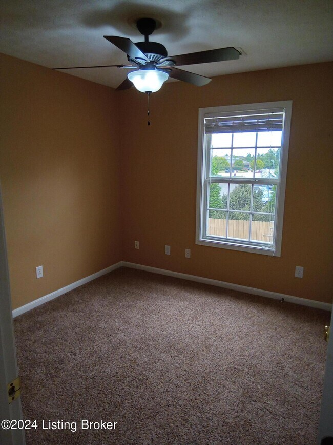 Building Photo - 10143 Spring Gate Dr