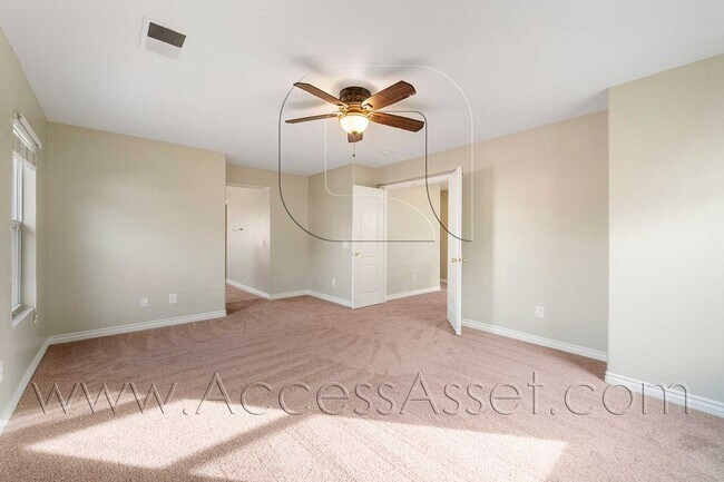 Building Photo - Spacious 3 Bed + Loft-Style Living in Lake Elsinore w/ Private Yard