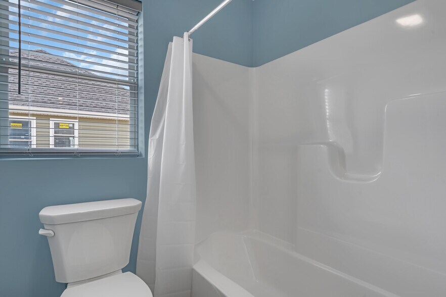 Building Photo - 875 Covey Ln