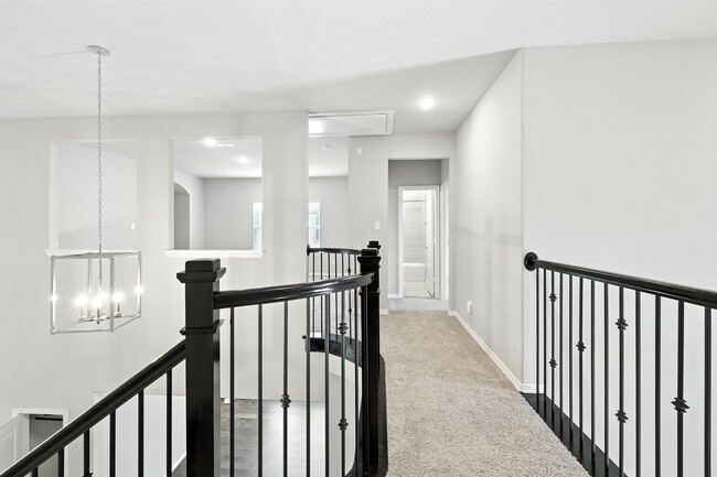 Building Photo - 1610 Rosedale Dr