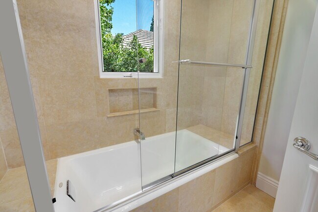 Building Photo - 2784 Deep Canyon Dr